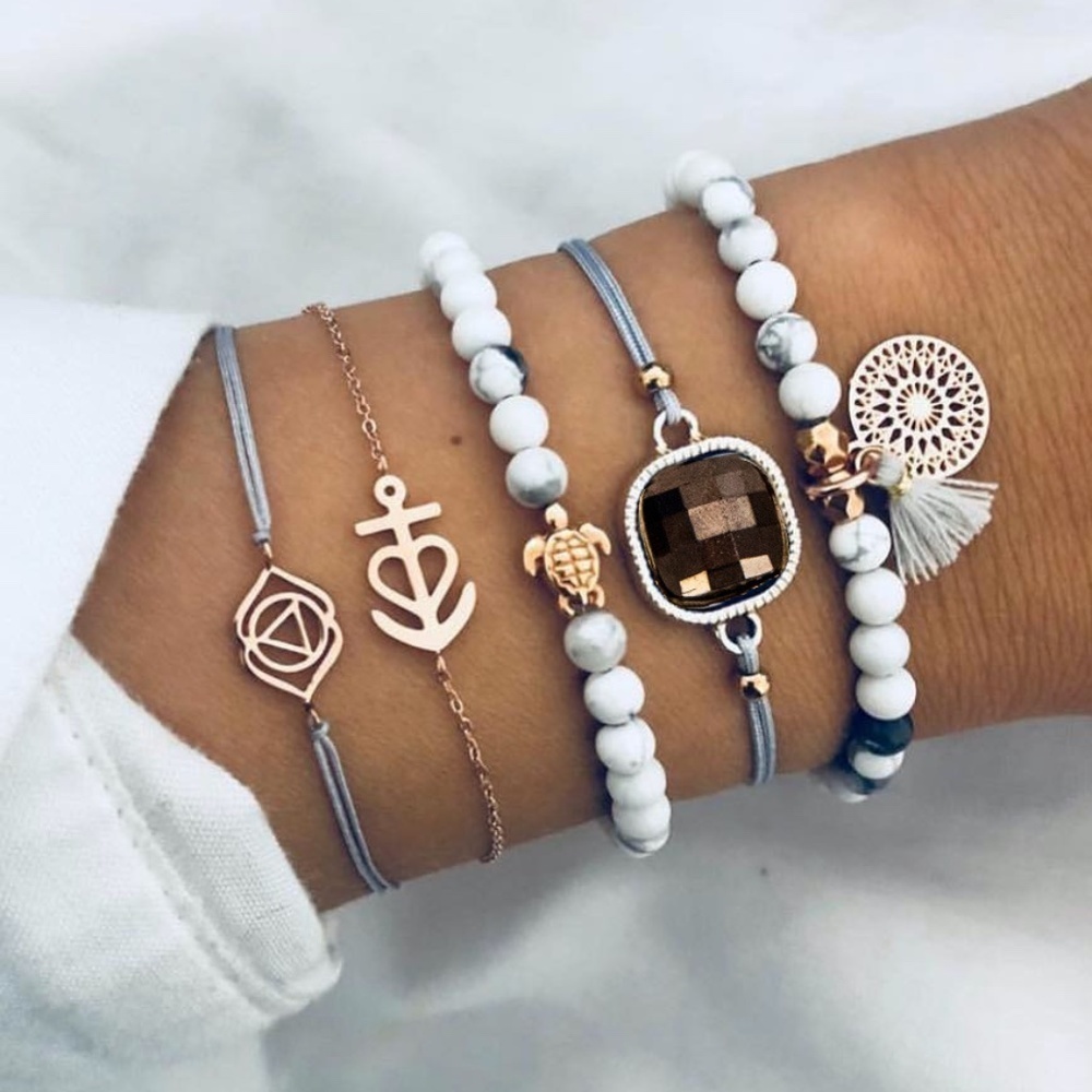 *TAMIKA* 5-Pc Turtle x Beaded Fashion Bracelet Set